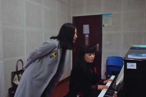 刘晓慧和蒋娟全老师 刘晓慧和蒋娟全老师